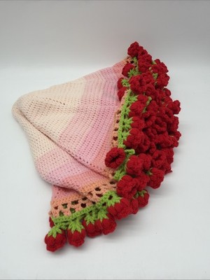 crochet bouquet blanket Red Roses Pink Gradient 30  Circle