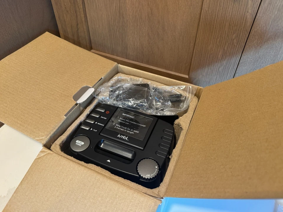 Jumbl 35mm Film And Slide Scanner 2.4" LCD Screen - Image 2 of 4