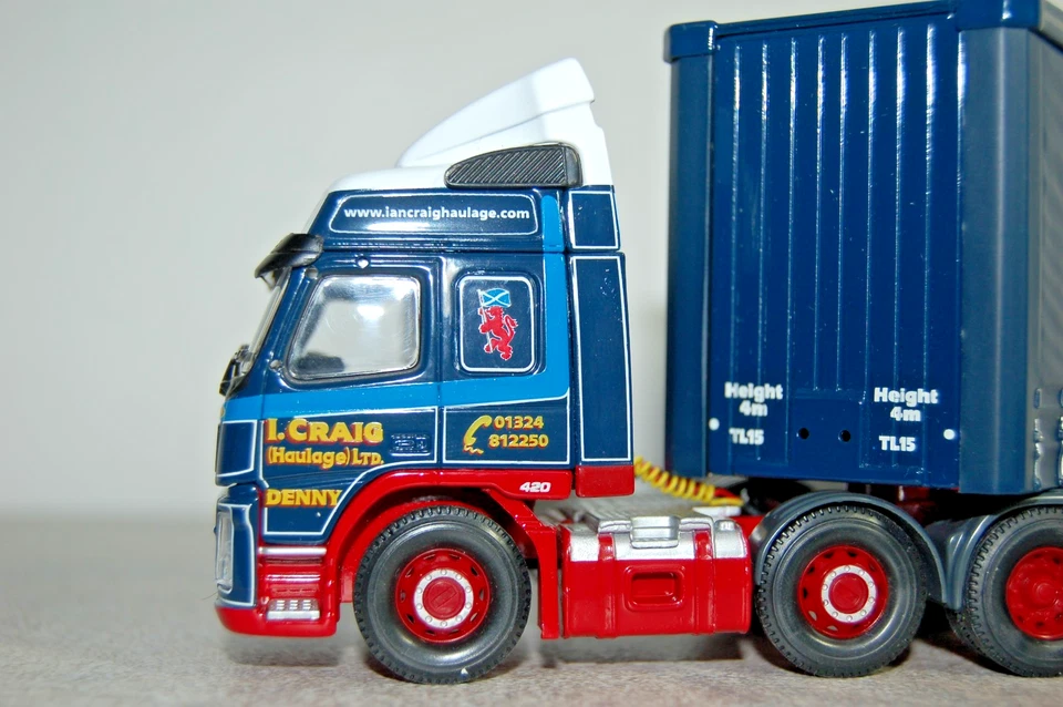 CORGI CC13512 VOLVO FM  CURTAINSIDE IAN CRAIG (HAULAGE) LTD. - LIMITED EDITION - Image 4 of 4