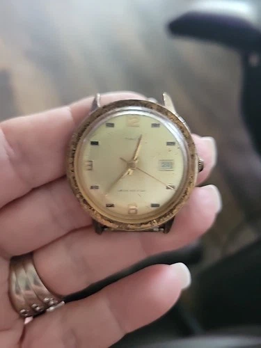 Vintage TIMEX MARLIN Manual Wind Date Water Resistant  Watch UNTESTED -PARTS