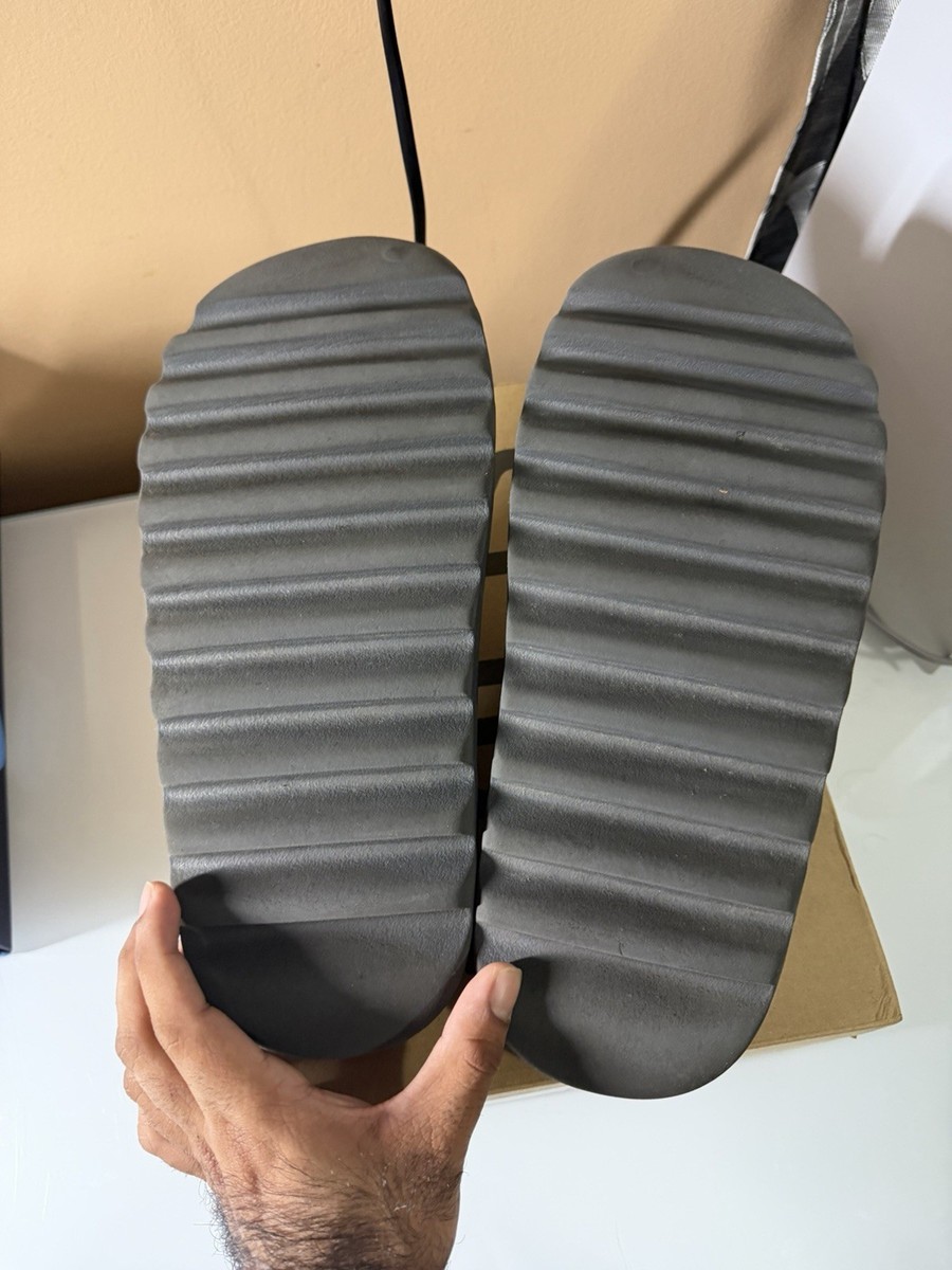 Yeezy Slide Granite View 5