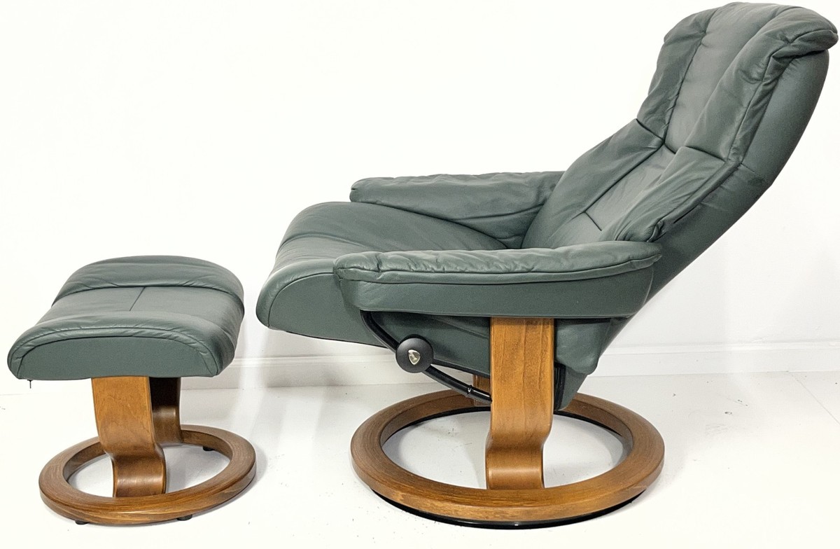 Ekornes Stressless Large MAYFAIR Green Leather Swivel Recliner