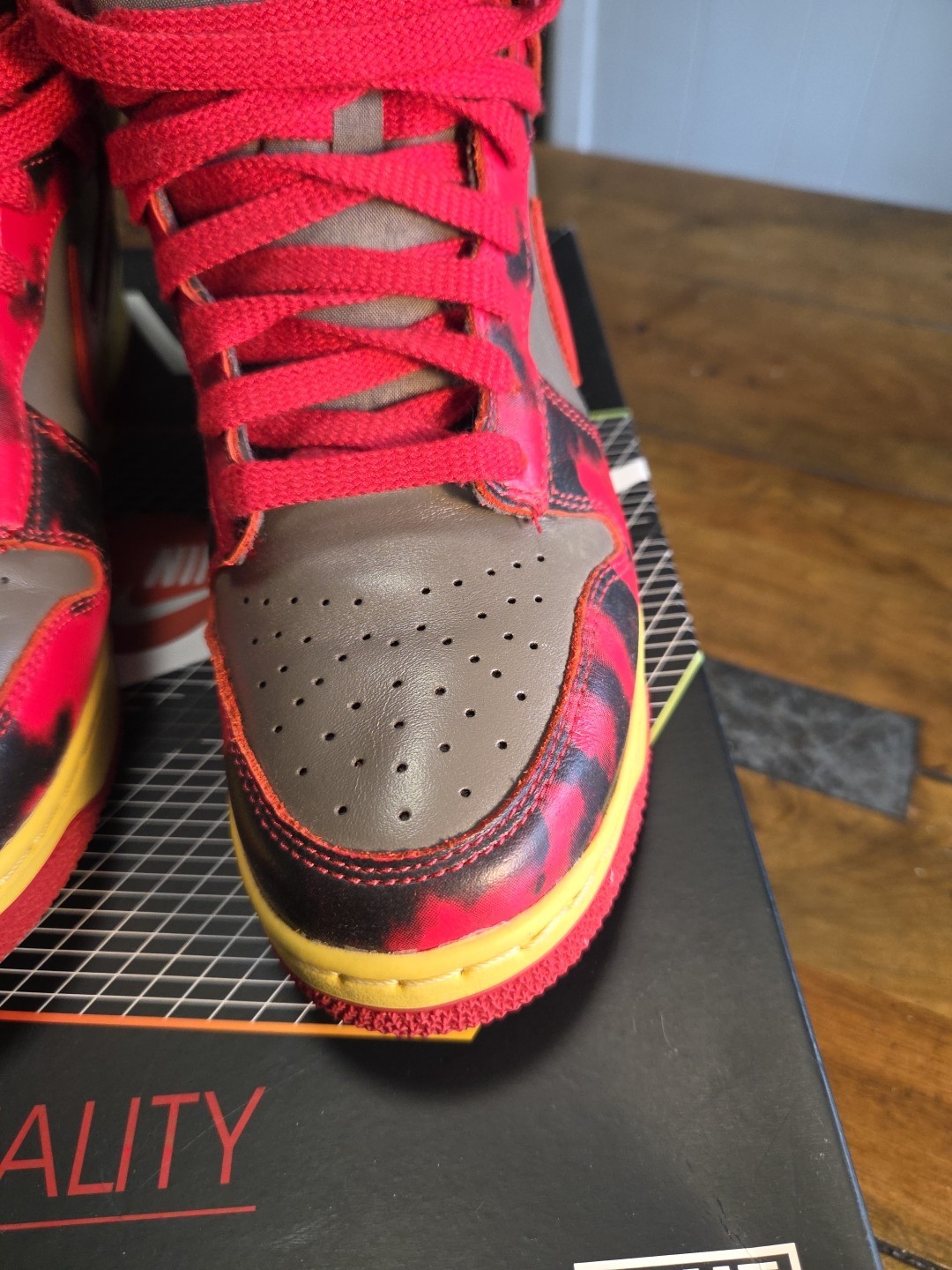 Nike Dunk High 1985 Red Acid Wash SP Chile Red Gray Size 9.5 DD9404 600 image 8
