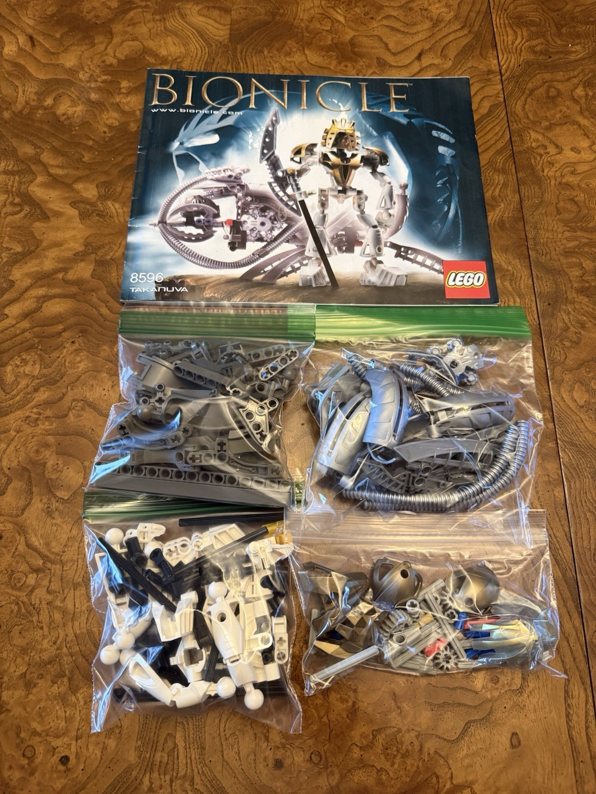 LEGO Bionicle Titans Takanuva Complete Set 8596 With Masks And Instructions 2003