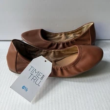 Time and Tru Women's Brown Ballet Flats Size 6.5 Slip On Scrunch Style New 