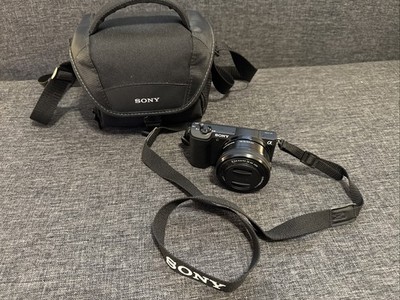 Sony Alpha ILCE-5100L 24.3 MP Digitalkamera - Schwarz (Zoom Objektiv)  