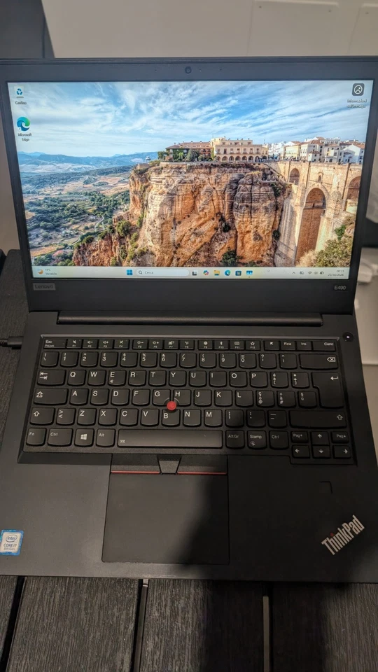 Lenovo ThinkPad E490 · i7-8565U · 16GB · 512GB, foto 1 di 2