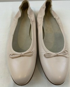 blush color flats