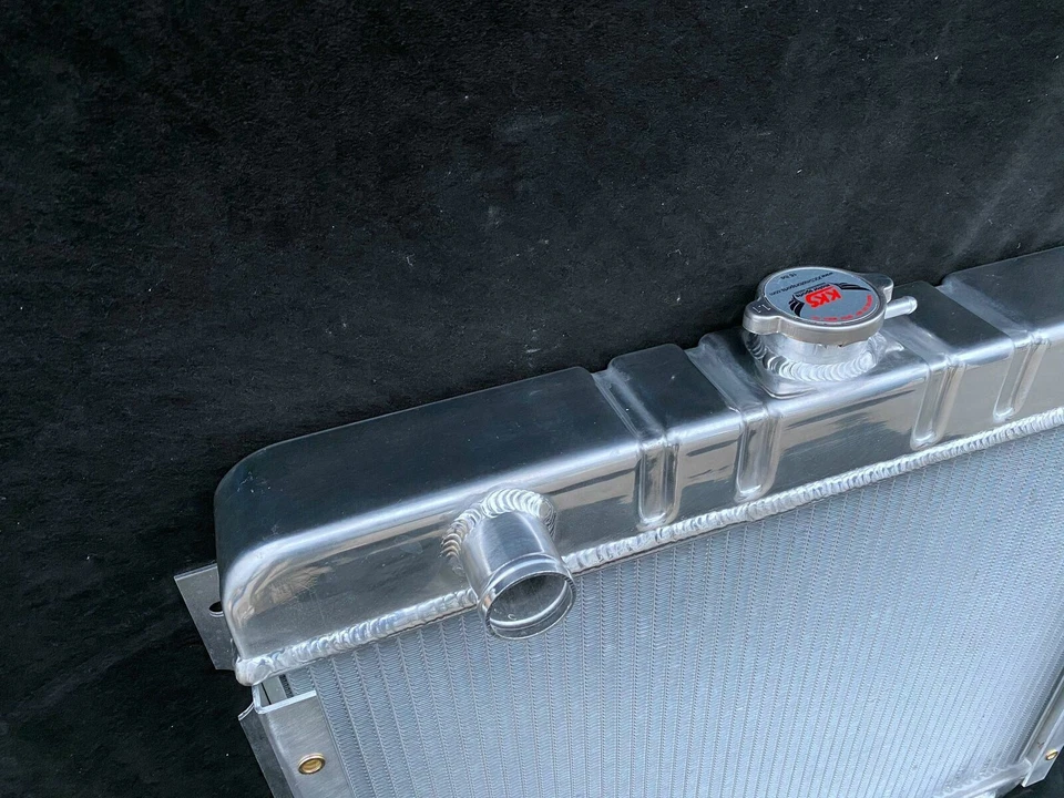 KKS526 3 Row Radiator Fit 1970-1972 Dodge Dart Plymouth Duster Valiant 5.2L V8 Foto 4 de 4