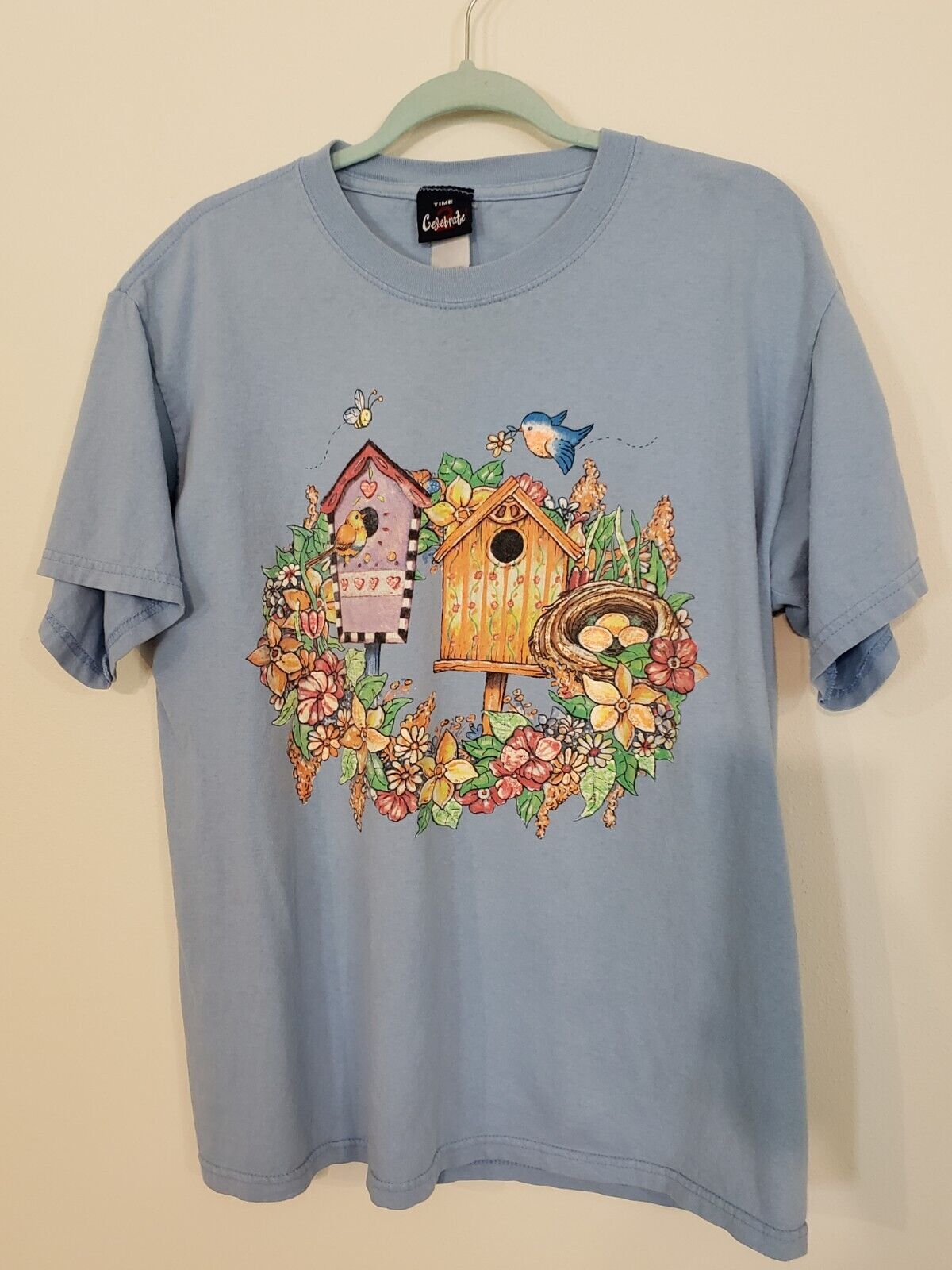 VTG Blue t shirt Birdhouse Flowers Short Sleeve Top Y2K Graphic Size Large ?