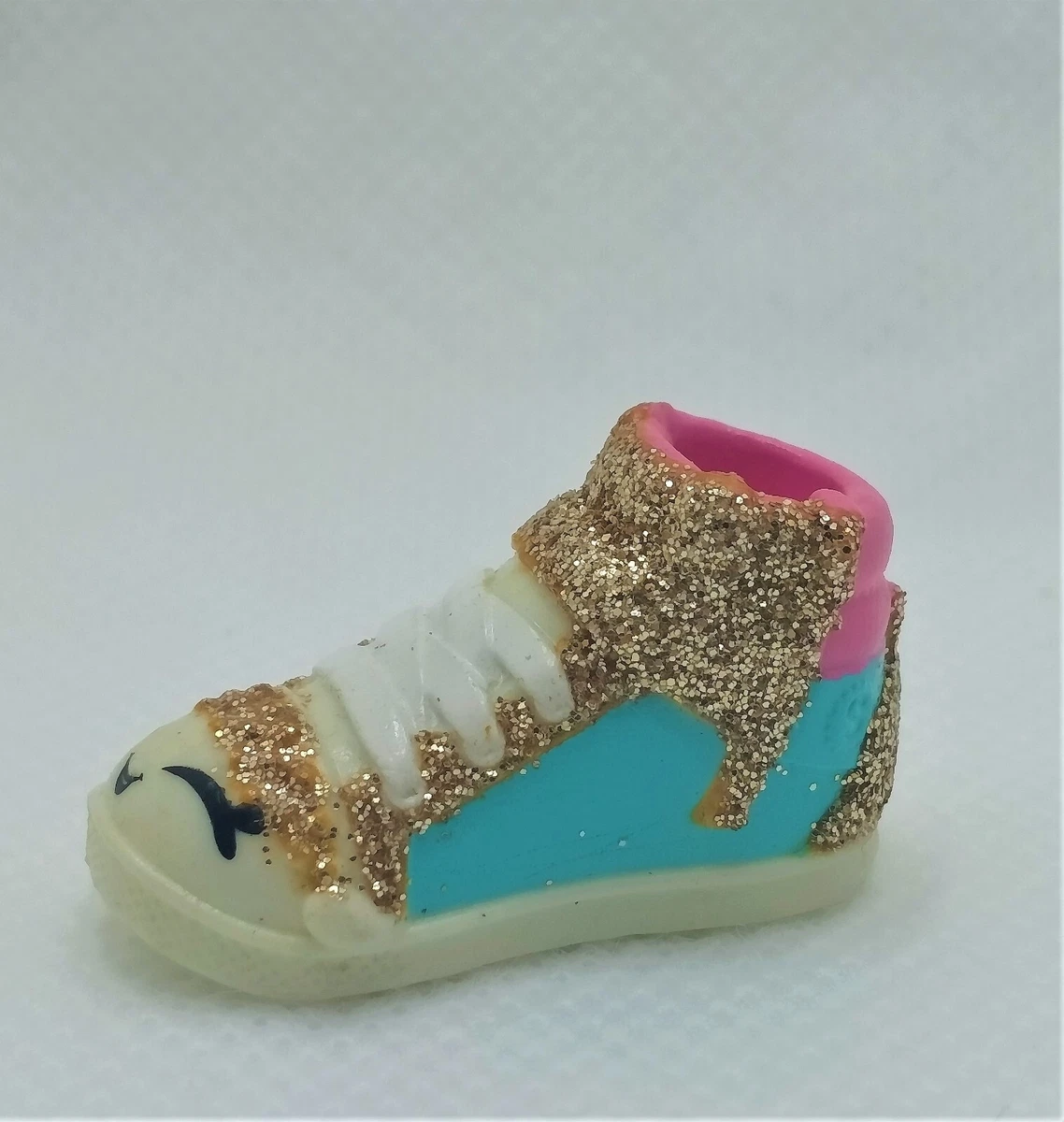 Moose Toys Shopkins Real Littles Sketchers Twinkle Toes Figure