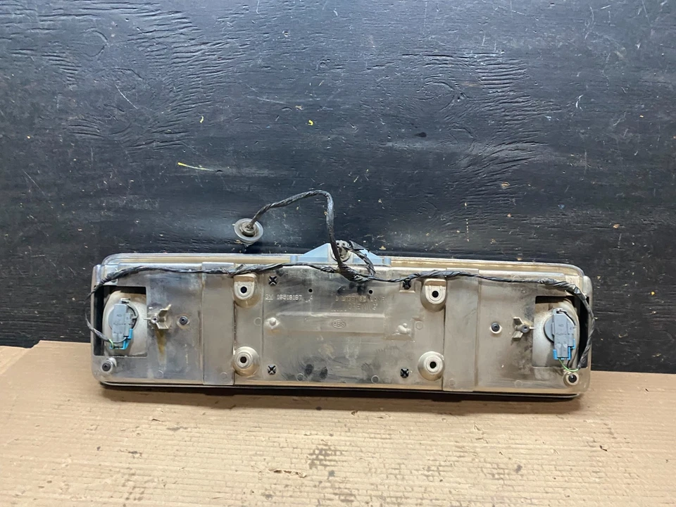 Cadillac DeVille 1994-1999 maletero trasero respaldo matrícula panel de luz v2498 DG Foto 4 de 4