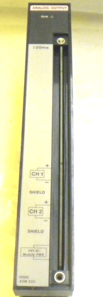 Módulo de salida Cutler-Hammer analógico 2PT D500 AOM 220 Foto 2 de 3