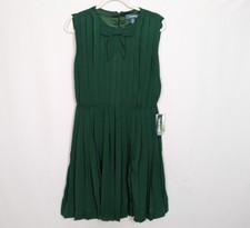 NWT Modcloth M The Pleat-est Dress Solid Green Green Fit and Flare Bow Pleated