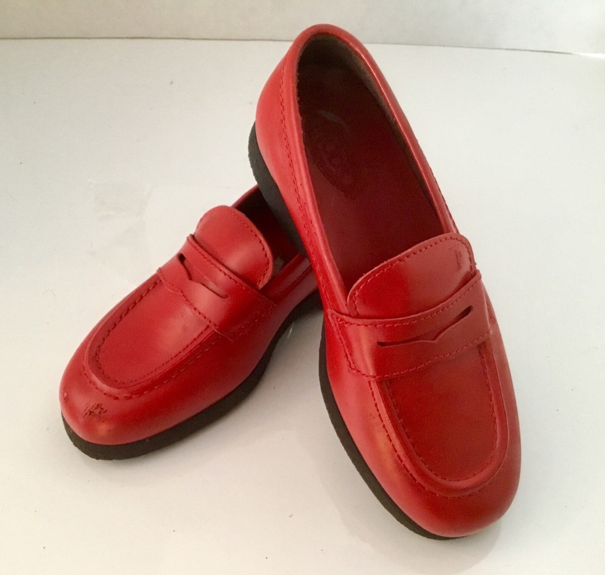 Tod\'s Vibrant Red Leather Loafers Red Leather Red Tods Loafers Tod main image 3