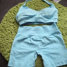 2 Piece Top and Shorts Workout Gym Set Size Small