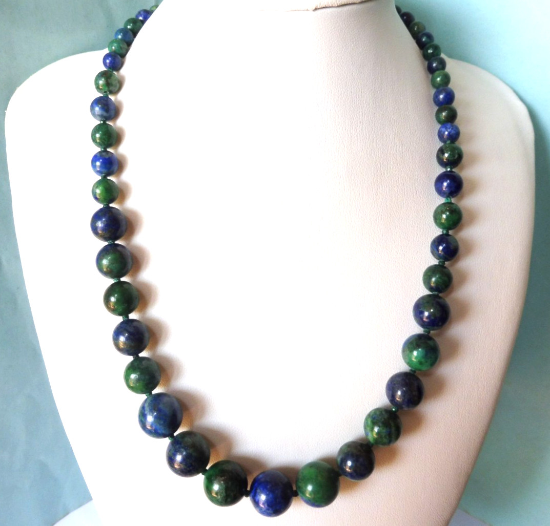 Collier en Azurite Malachite, le cadeau idéal de 250 Carats pour un anniversaire
