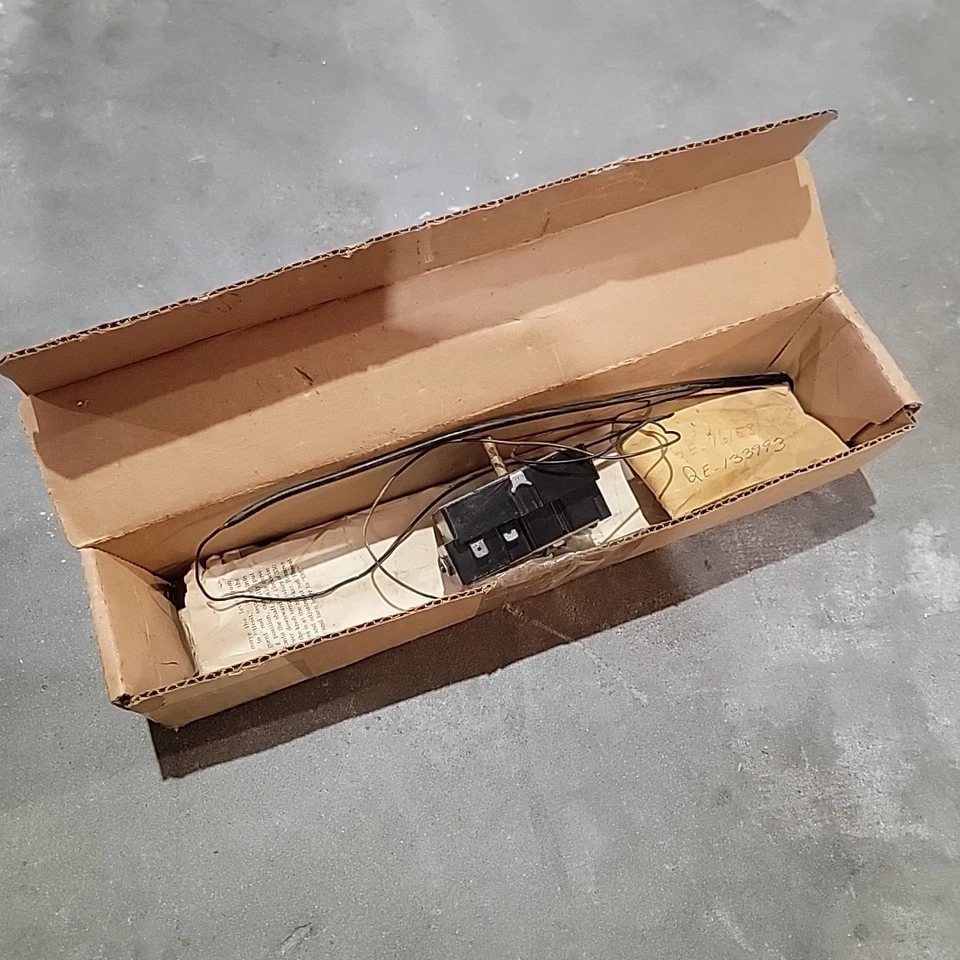 Westinghouse Thermostat Q161581 Pre-Owned Good Condition, Free Shipping - Image 2 of 4