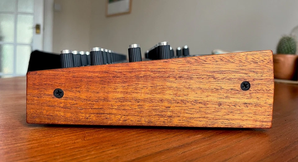 DSI Sequential Prophet REV2 Desktop synth (8 voice) - Pristine condition - Image 4 of 4