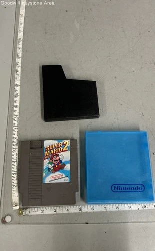Vintage Nintendo NES "Super Mario Bros. 2" Game w/Plastic Hard Case
