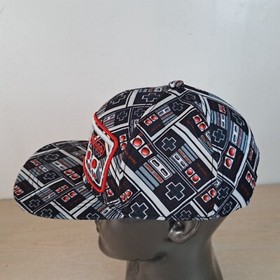 NINTENDO NES CLASSIC CONTROLLER ADJUSTABLE SNAPBACK BASEBALL HAT/CAP, ALL OVER