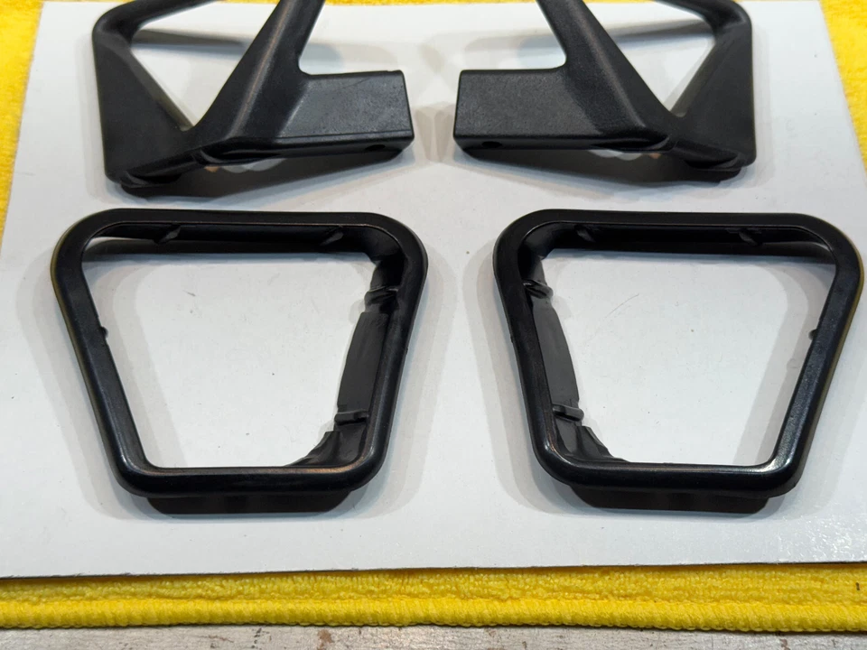 Cinturón de seguridad delantero R & L genuino Mercedes 82-91 C126 SEC 2 asas, sin cerraduras Foto 4 de 4