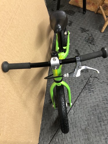 Islabikes Rothan 12 balance bike - green - Picture 5 of 5