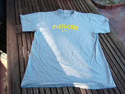 NIKE Vintage Logo Basic Sport Shirt Schrift grau gelb organic Cotton L 40/42