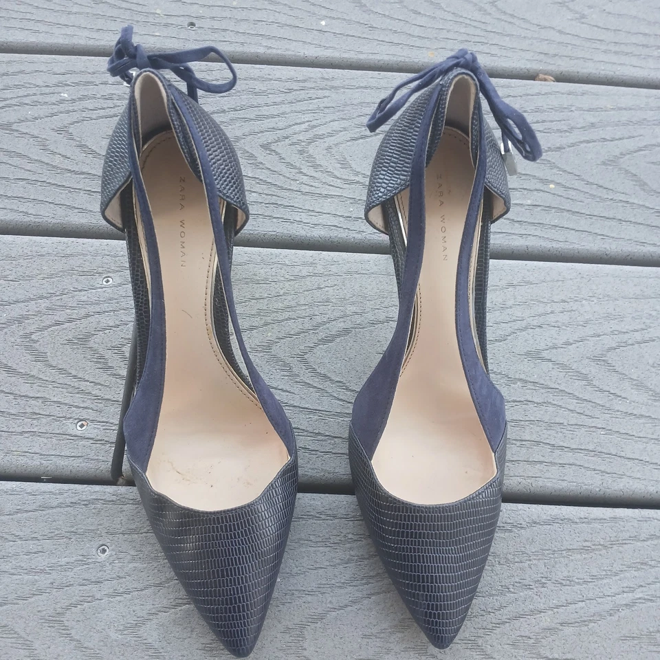 Zapatos de tacón Zara azul marino recortados de cuero y gamuza en punta talla UE 37 Foto 3 de 4