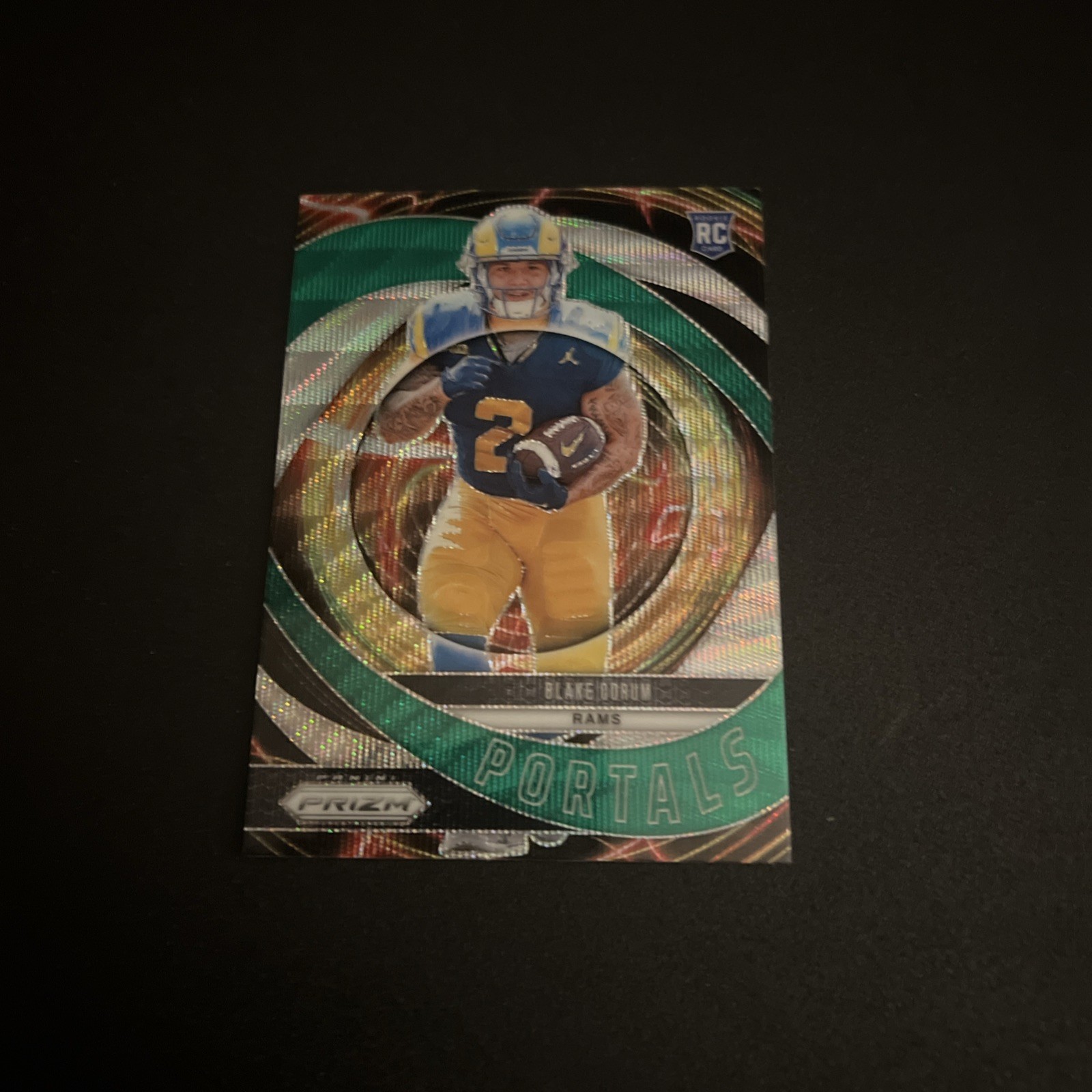 2024 Panini Prizm - Portals Blake Corum #8 Green Wave Prizm (RC)