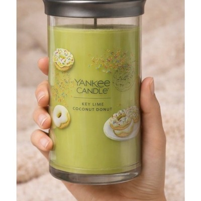 Discontinued Yankee Candle Key Lime Coconut Donut 20oz Large Jar Candle Green
