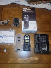 Zoom H5 Handy Recorder with 32gb SD Card. New...