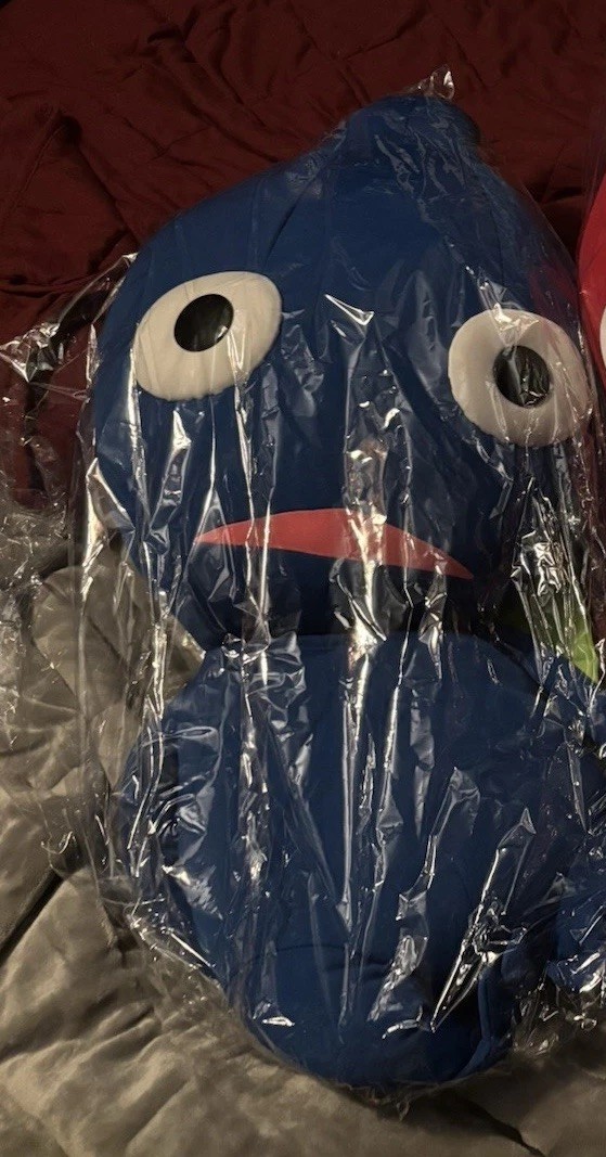 Rare Nintendo Japan Dakimakura Giant Pikmin Jumbo Plush Blue