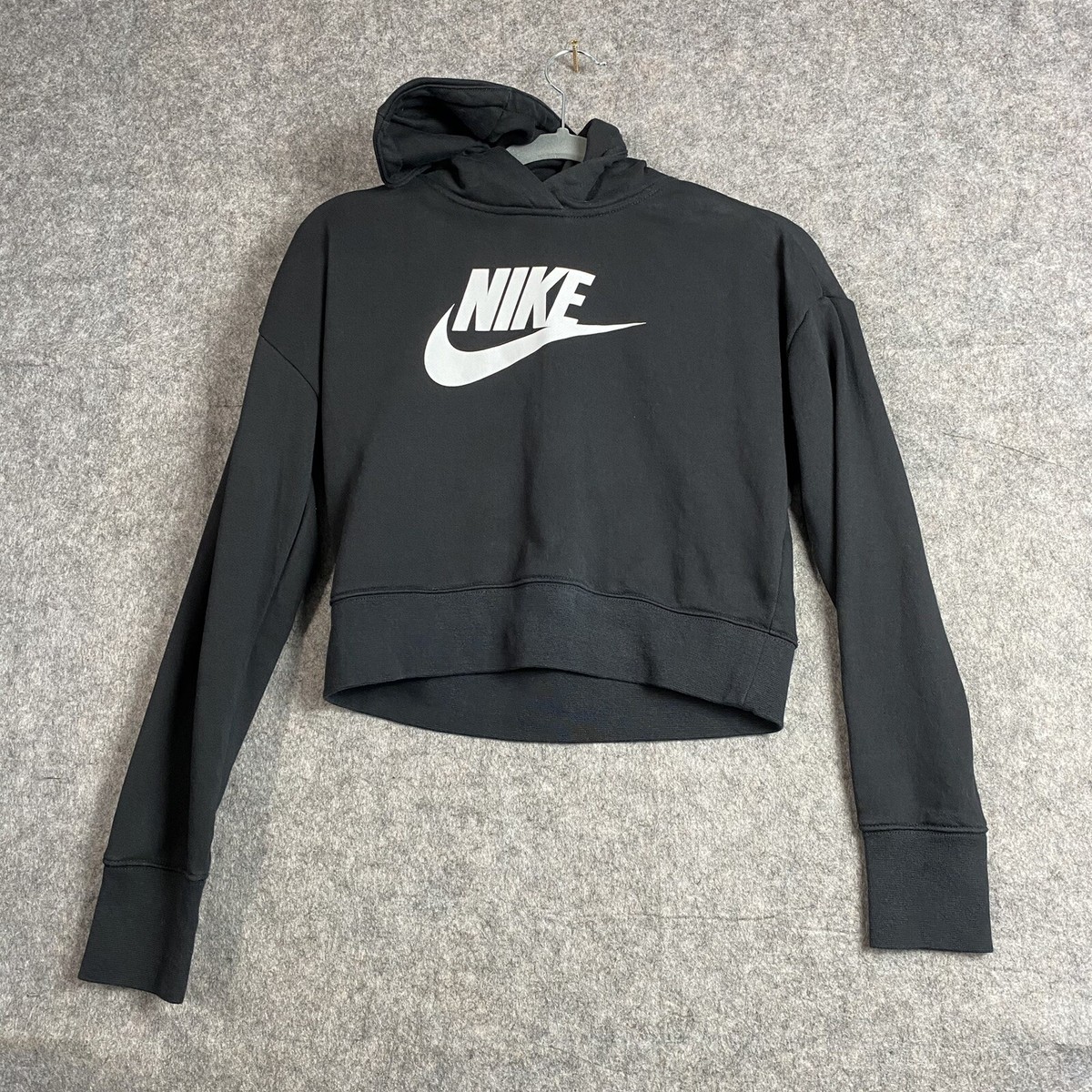 black nike crop top hoodie