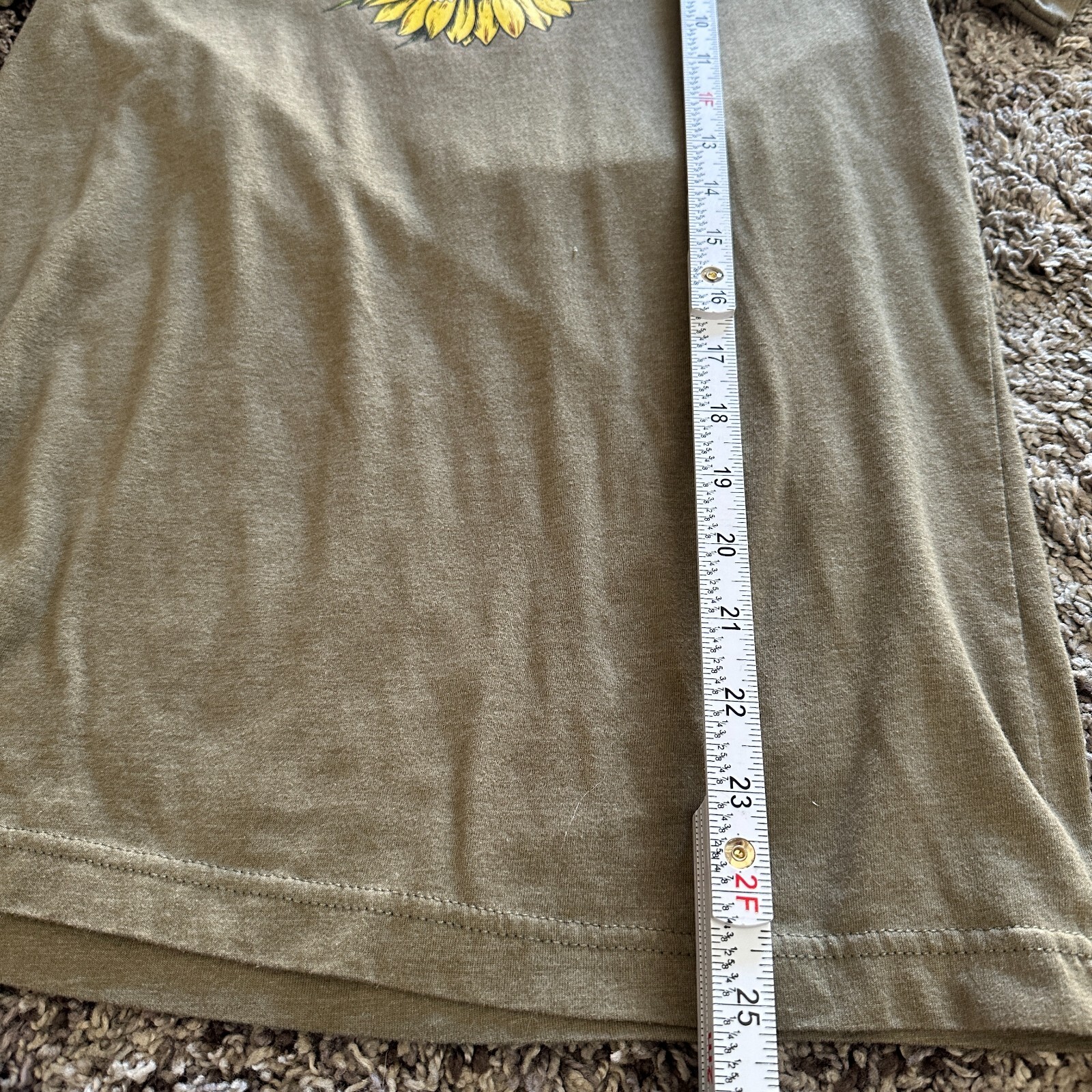 Bucees Sunflower Happy Gas Station Men's Short Sleev… Gem