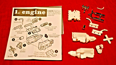 AMT 1960 Ford F100 Pickup V8 Tri Power Engine 1/25