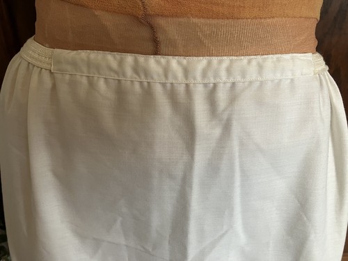 VTG 1960s White Half Slip By Gossard Artemis, Medium Short, U.S.A., Cotton Blend - Picture 2 of 10