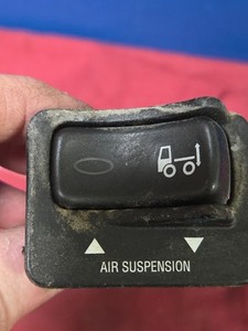 PETERBILT ROCKER SWITCH, AIR SUSPENSION GTD 3246-003, 08-03333-009