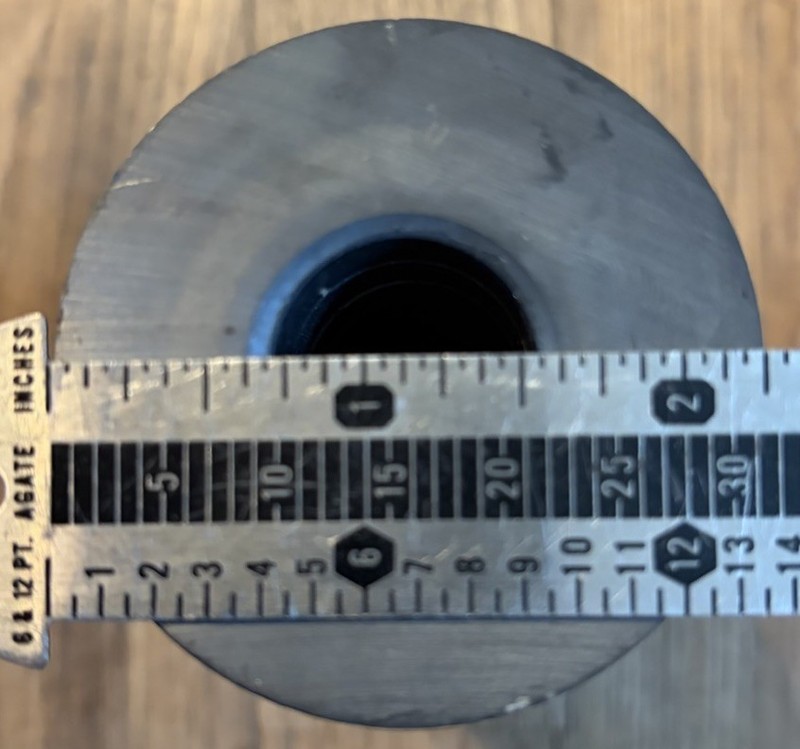 Magnets, 10 Large ferrite donut magnets from Microwave Magnetrons 2  1/4" OD