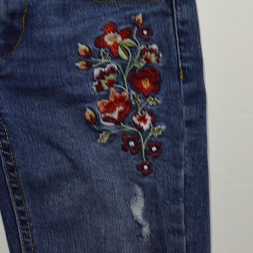 SO Jeans Girls 6x Flowers Distressed Embroidered Floral Detail Adjustable Waist - Picture 5 of 11