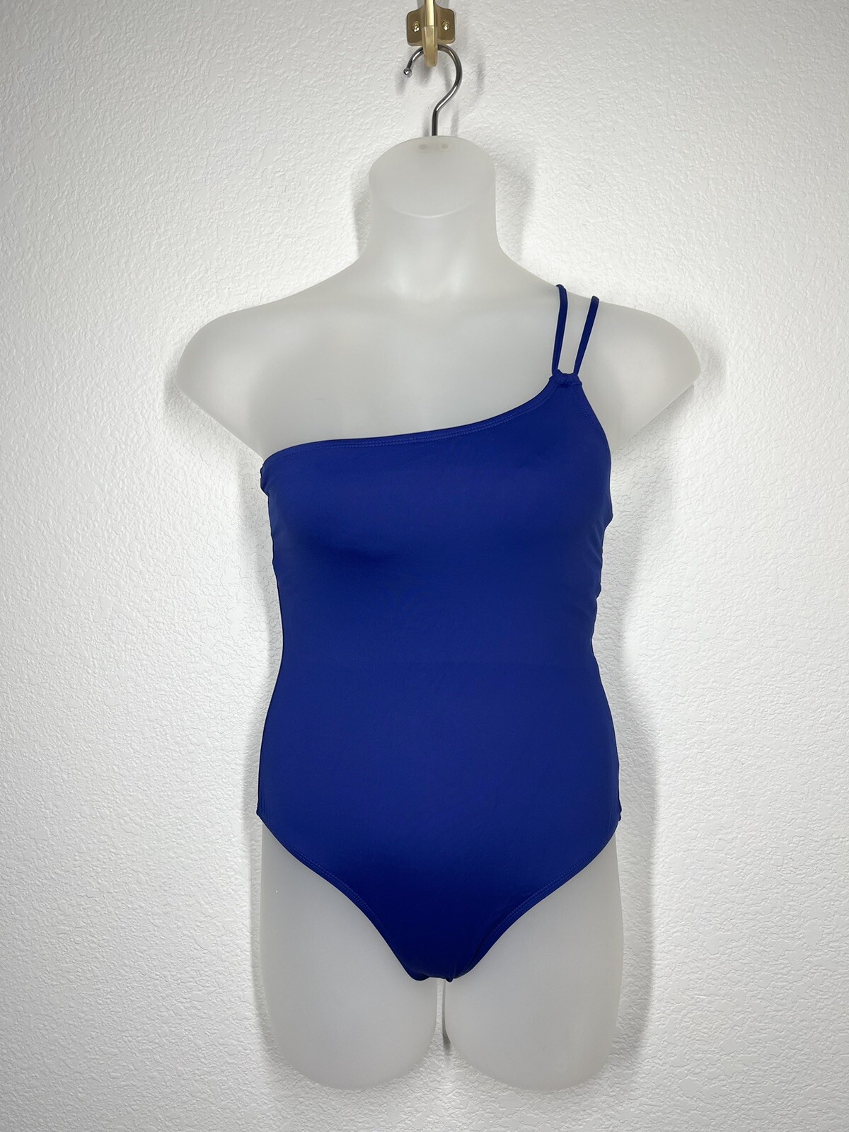 La Blanca 8 Island Goddess Lace Back One Shoulder One… Gem