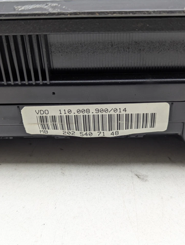 Cuadro de instrumentos compresor Mercedes-Benz W202 C230 1999-2000 2025407148 Foto 2 de 4