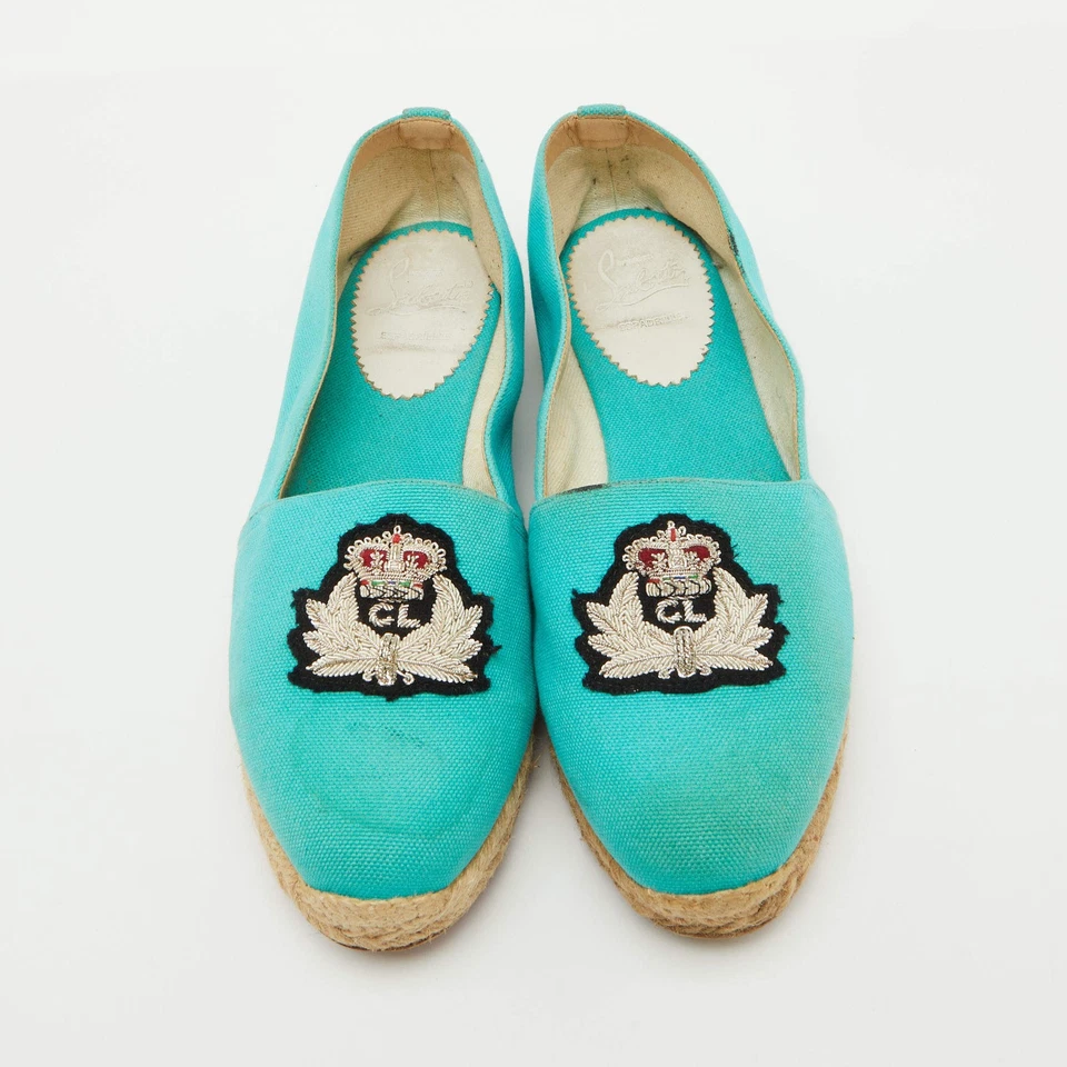 Alpargatas Christian Louboutin azul turquesa lona brasão Nanou tamanho 40 - Imagem 3 de 4