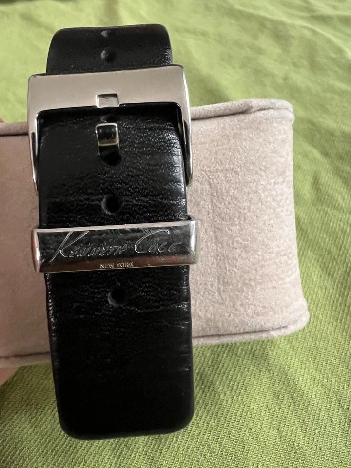 Kenneth Cole NY Watch Black Leather Strap - Needs Battery - Image 2 of 4