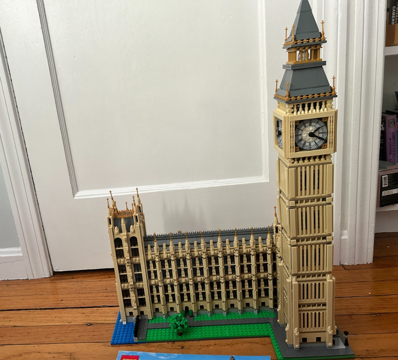 LEGO Creator Expert: Big Ben (10253) 100% Complete  W/ Instructions