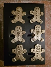 Tahari Home Gingerbread Man Napkin Rings - Set of 6 -- NIB