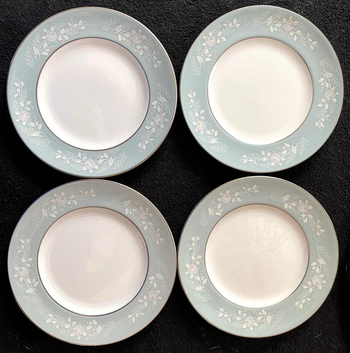 Set of 4 Royal Worcester Fine Bone China Bridal Rose Z2738 Bread