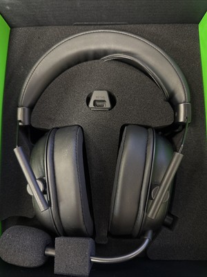 Razer - Blackshark V2 Hyperspeed Wireless Gaming Headset - Black