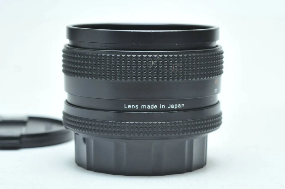 Carl Zeiss Planar T* 50mm f/1.7 MF Lens C/Y Mount 6324730 - Image 3 of 4