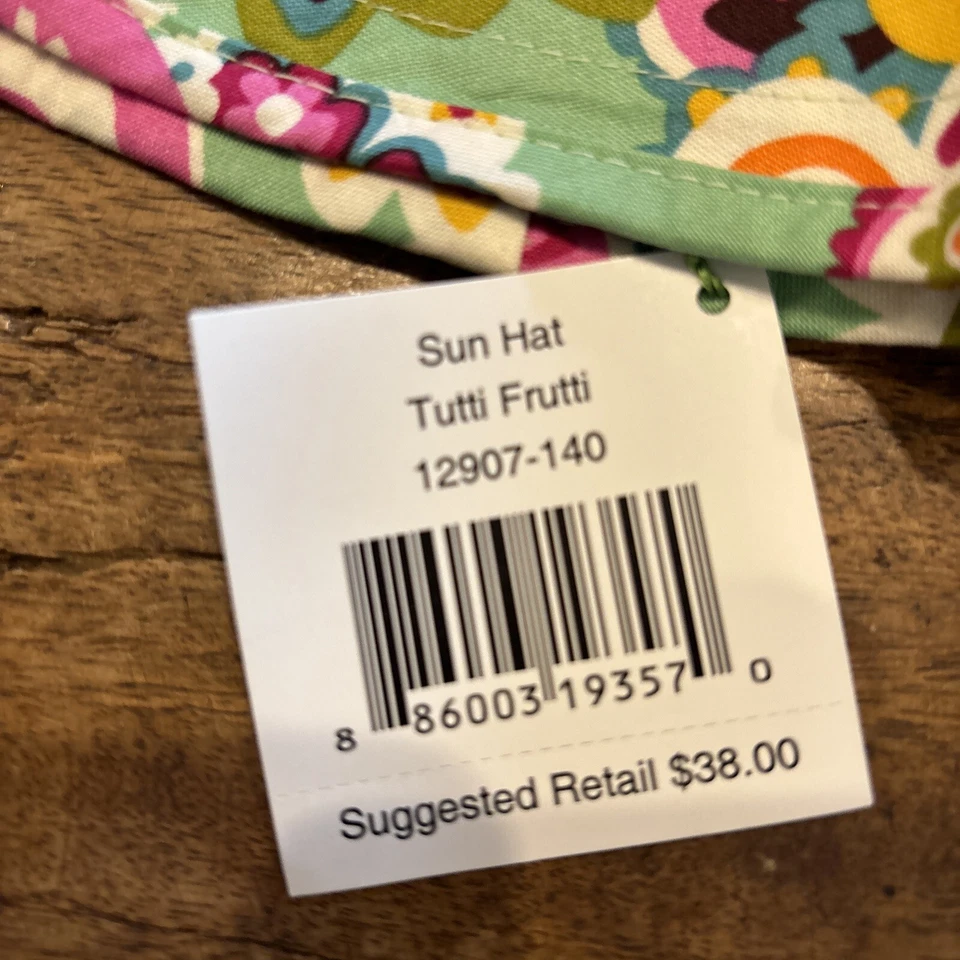 Sombrero Vera Bradley Sol Tutti Frutti Verde Paisley Estampado 4 pulgadas Ala Nuevo con Etiquetas $38 Foto 2 de 3